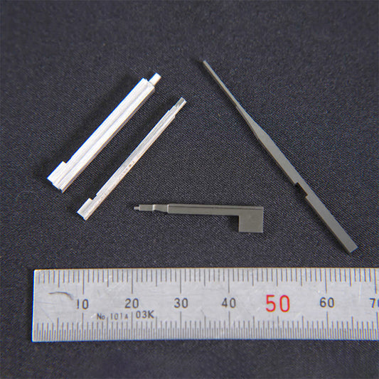 特注金型パーツ 角ピン 超精密製品セット